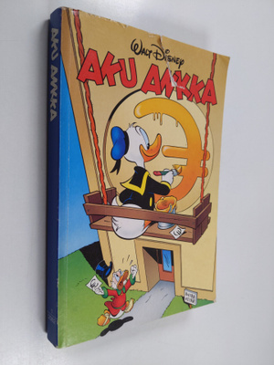 Aku Ankka 1/2002