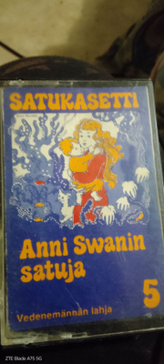 Anni swanin satuja numero 5