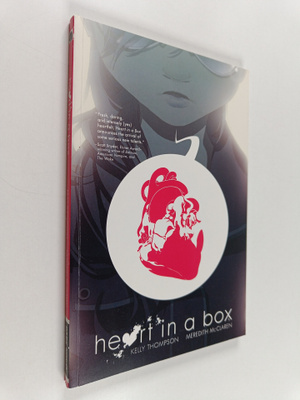 Kelly Thompson : Heart in a Box