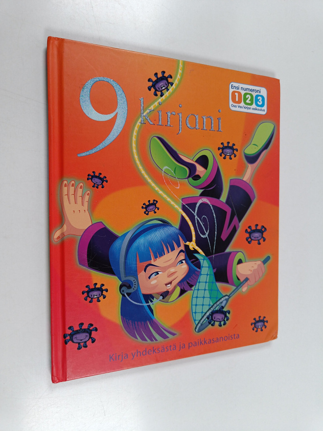 Eli A. Cantillon : 9 kirjani : kirja yhdeksästä ja paikka...
