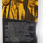 Antti Tuomikoski : Politiikan pelurit - pikkukuva 2