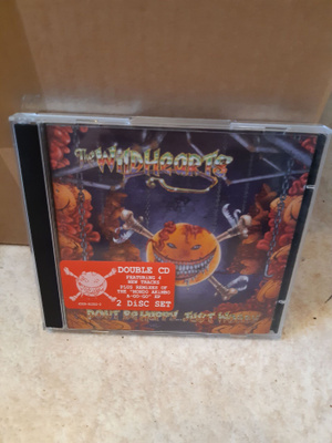 The Wildhearts – Don't Be Happy... Just Worry 2CD