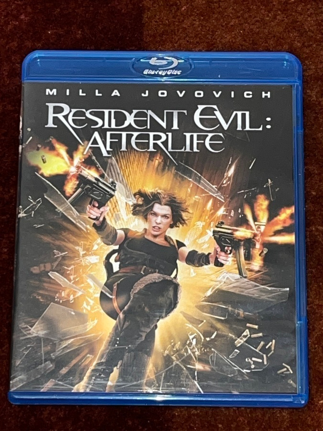 RESIDENT EVIL: AFTERLIFE - BLU-RAY - Milla Jovovich