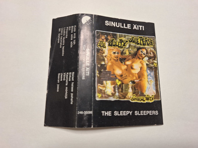 SLEEPY SLEEPERS - KANSIPAPERI c-kasettiin