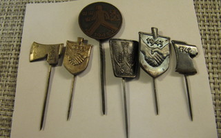 Rintaneuloja 1941-1943  6 kappaletta.