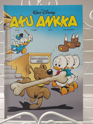 Aku Ankka 49 2005