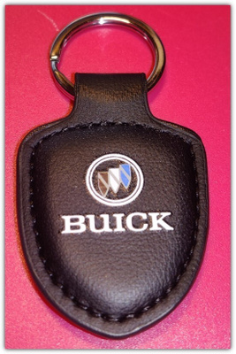 Pieni nahkainen Buick avaimenperä