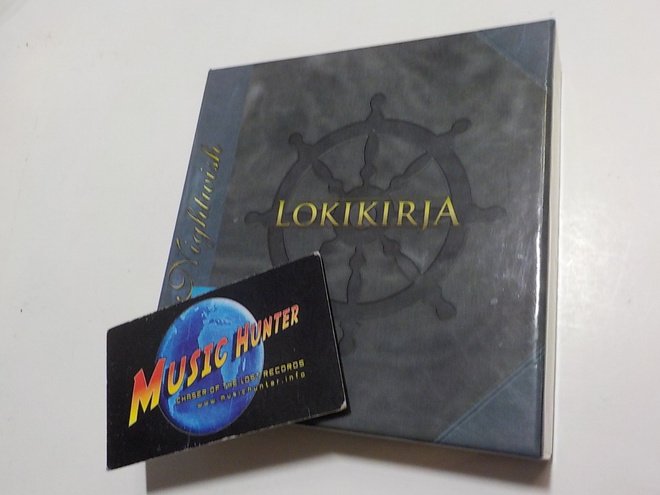 NIGHTWISH - LOKIKIRJA 8CD BOKSI VIIDELLÄ NIMMARILLA