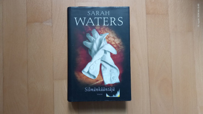 Sarah Waters : Silmänkääntäjä (Kirja)