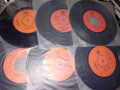 6 kpl 7"single FREDERIK kokoelma ( SIS POSTIKULU )