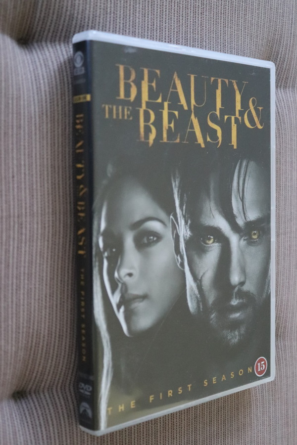 6DVD Beauty and the Beast kausi 1 ( 2013 )