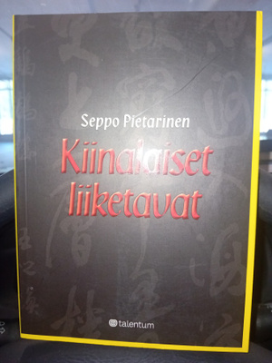 Pietarinen : Kiinalaiset liiketavat ( SIS POSTIKULU  )