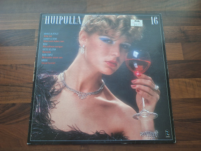 HUIPULLA 16 - Armi ja Danny, Kari Tapio ym. LP