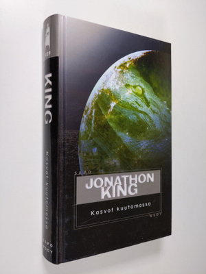 Jonathon King : Kasvot kuutamossa