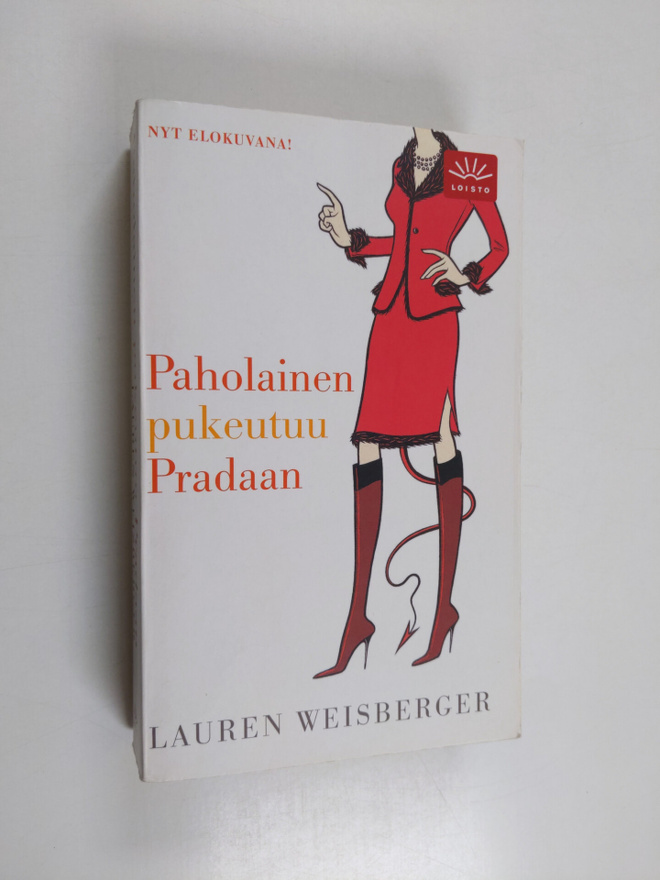 Lauren Weisberger : Paholainen pukeutuu Pradaan