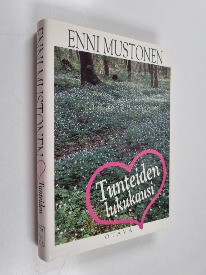 Enni Mustonen : Tunteiden lukukausi