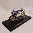 Keräilyesine Honda 750 moottoripyörä - pikkukuva 3