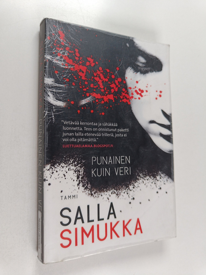 Salla Simukka : Punainen kuin veri