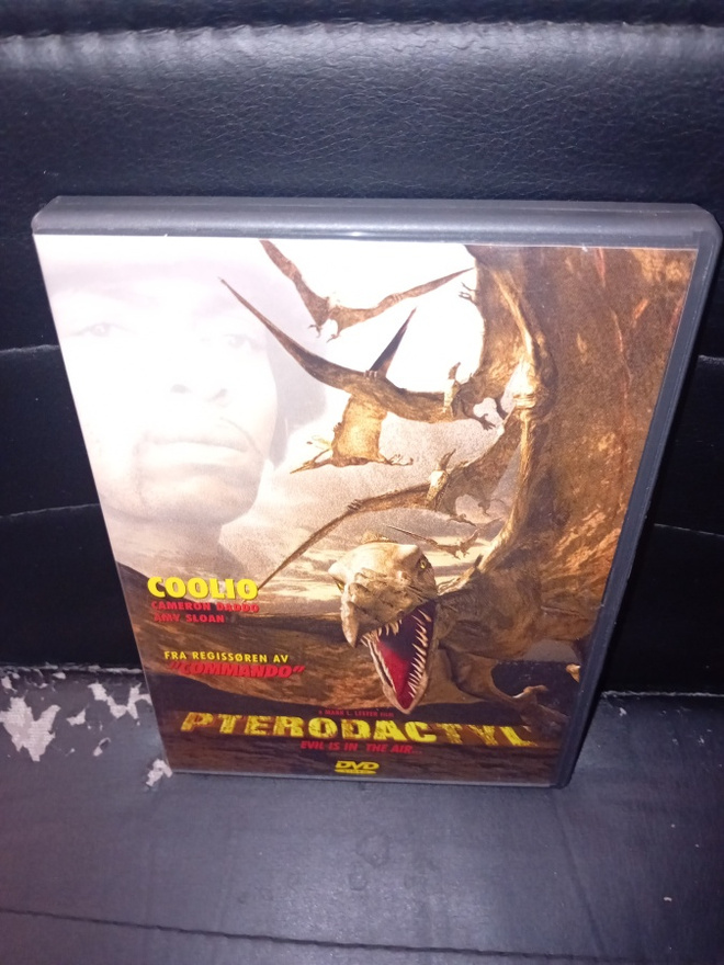 DVD PTERODACTYL ( SIS POSTIKULU )