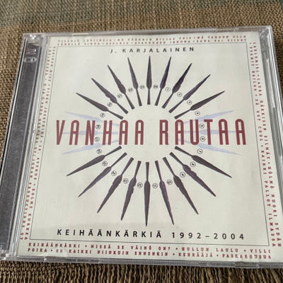 J. KARJALAINEN: Vanhaa rautaa - Keihäänkärkiä 1992-2004 *