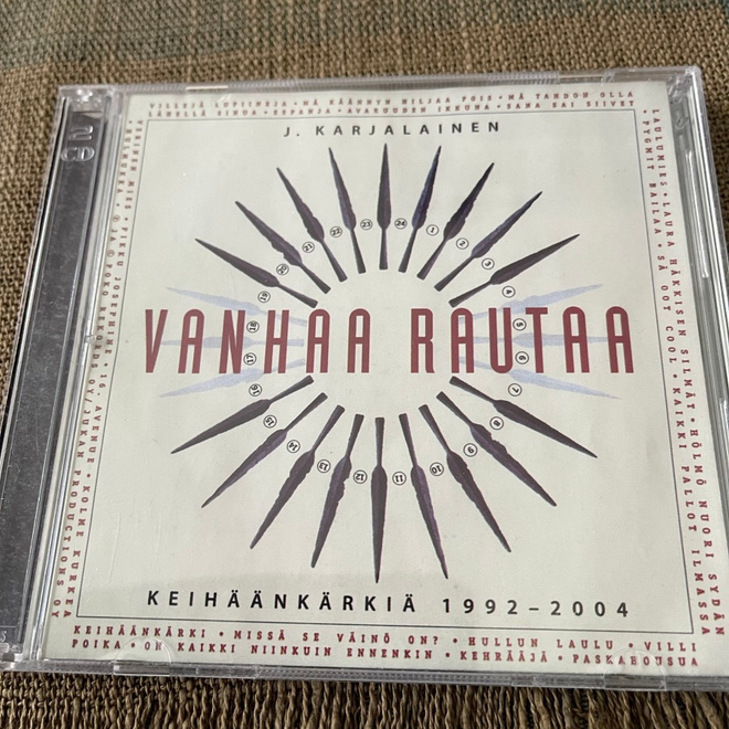 J. KARJALAINEN: Vanhaa rautaa - Keihäänkärkiä 1992-2004 *