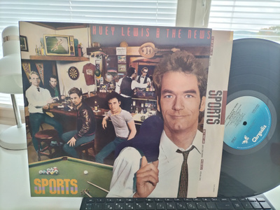 HUEY LEWIS & THE NEWS, Sports, LP CAN -83 HIENO KUNTO !!