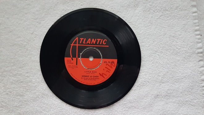 Sonny & Cher – Little Man / Monday 7" single