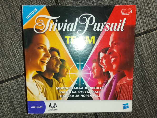 Trivial pursuit team lautapeli