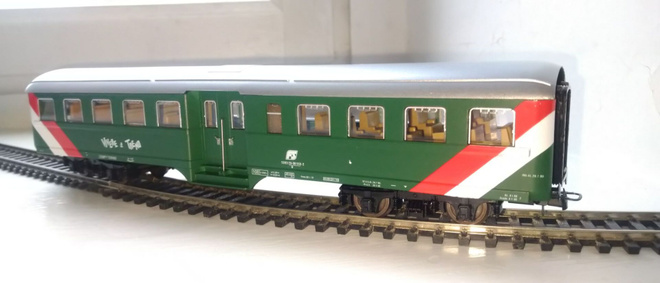 Lima 30 9311 ( H0 = 1:87 )