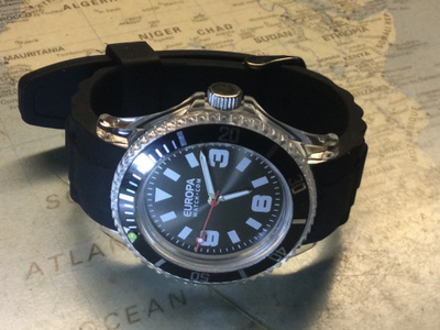 40mm Uusi kello ..laadkkaalla hihnalla