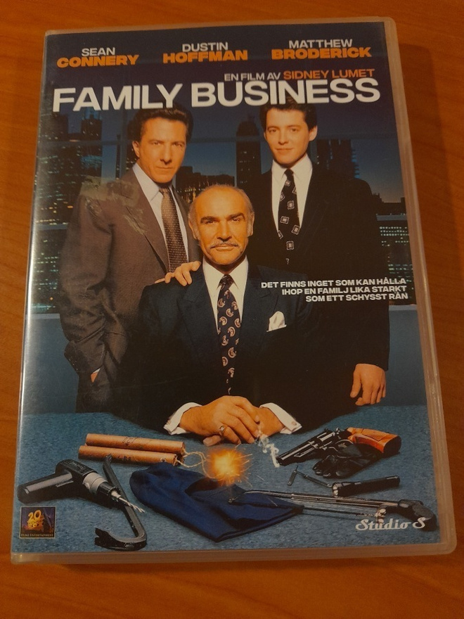 Family business (ei suomitekstitystä)
