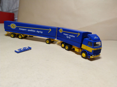 Scania 142 M V8 Täysperä 1988 sininen ASG 1:87 Herpa