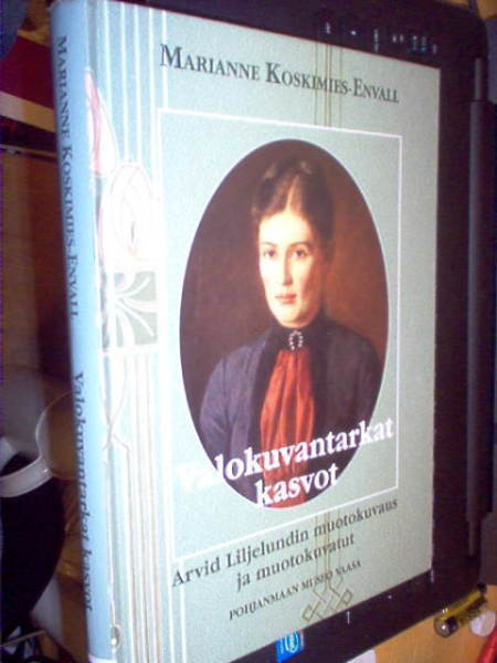 Koskimies-Envall : Valokuvantarkat kasvot ( 1 p. 2005 )