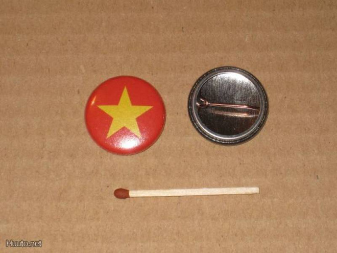 Vietnam Tähti rintanappi 1" g1