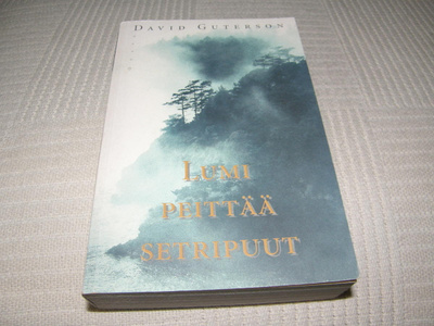 David Guterson Lumi peittää setripuut   -nid