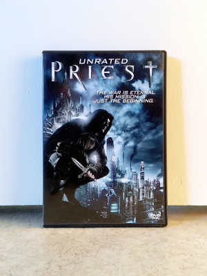 PRIEST (2011) DVD