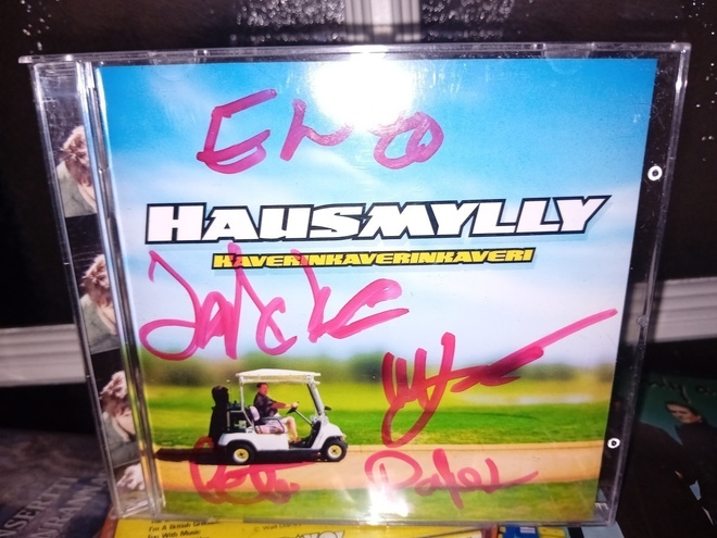 CD HAUSMYLLY - Kaverinkaverinkaveri  ( SIGNED ) SIS POSTIKUL