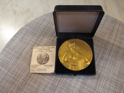 Patentti- ja Rekisterihallitus 150 V mitali 1942-1992 .