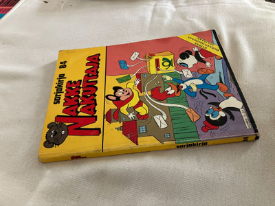 SARJAKIRJA 84 NAKKE NAKUTTAJA