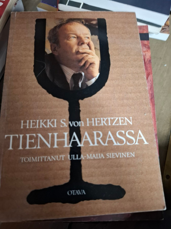 Heikki S. Von Hertzen Tienhaarassa