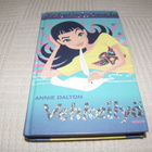 Annie Dalton Enkeliakatemia Vehkeilyä - pikkukuva 1