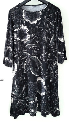 Nanson a-mallinen mekko XL