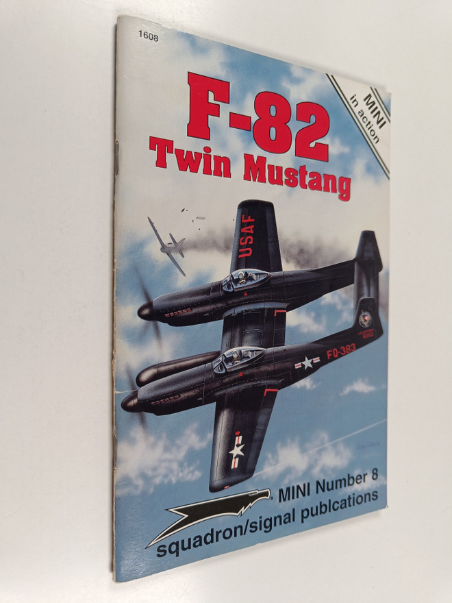 Larry Davis : F-82 Twin Mustang