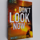 Michelle Gagnon : Don't look now - pikkukuva 1