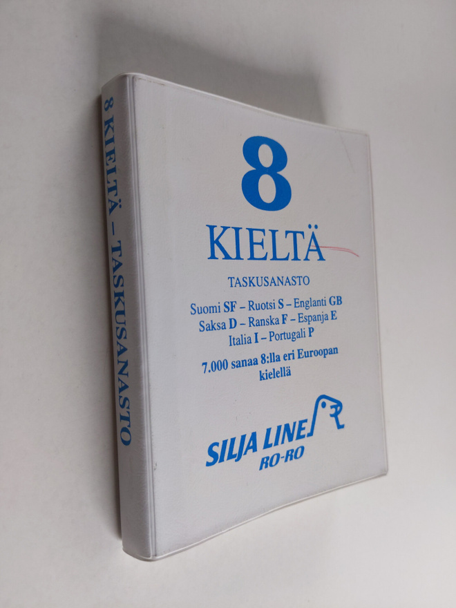 8 kieltä : taskusanasto