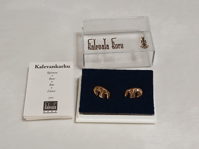 Kalevala Koru, Kalevankarhu, korvakorut