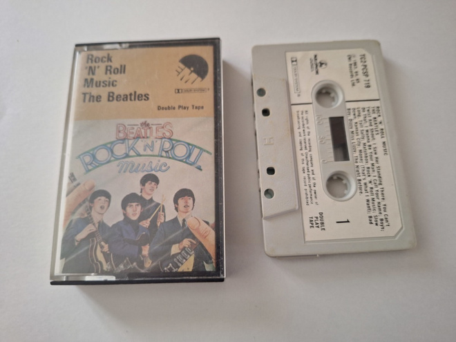 THE BEATLES - ROCK 'N' ROLL MUSIC c-kasetti