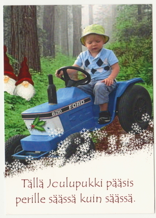 Ford 8210 poika leikkitraktorin selässä postikortti