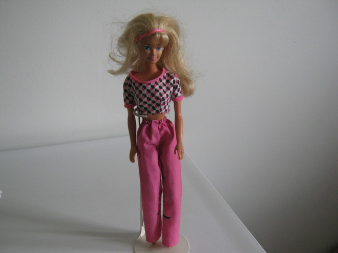 Barbie söpö nukke.