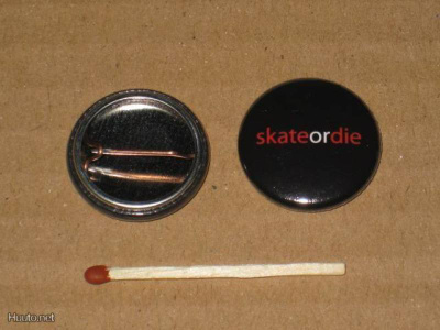 Skate or Die rintanappi 1" (n5)